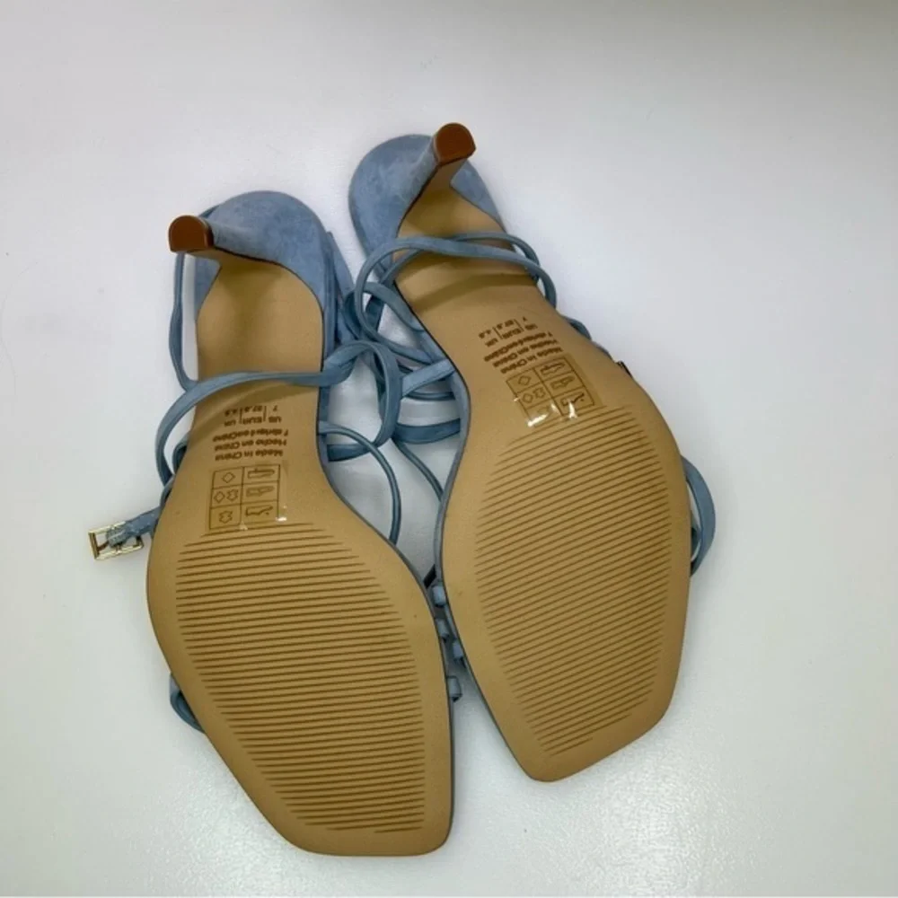 Who What Wear Buckle Straps Heeled Sandals Blue Leather